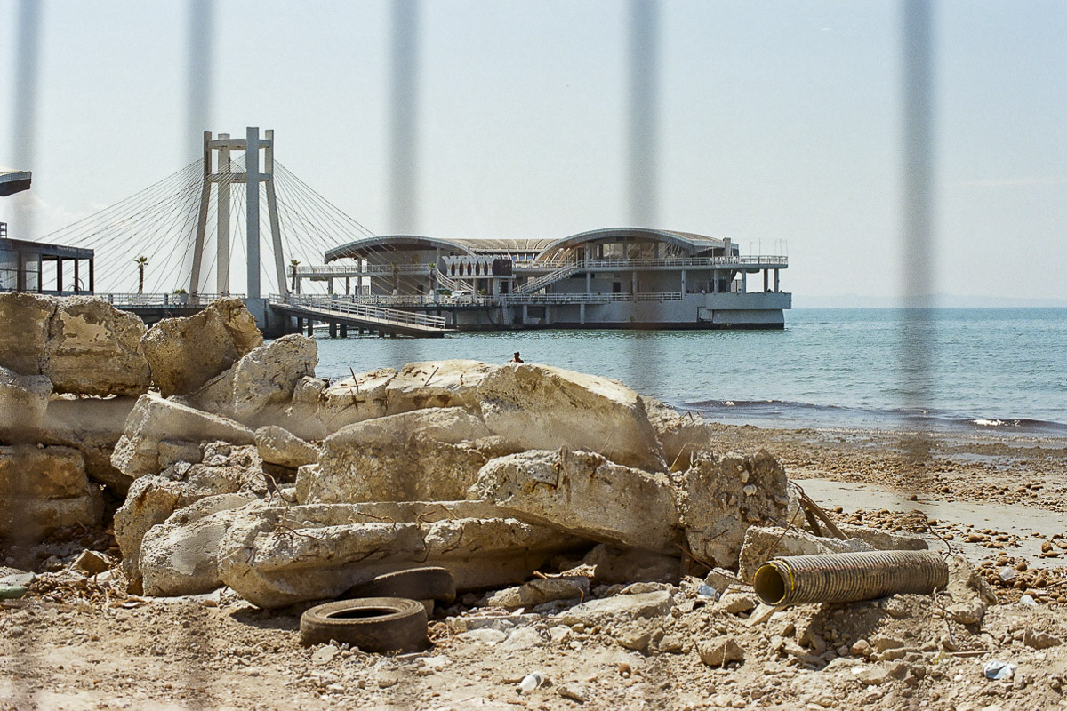 Durr&euml;s